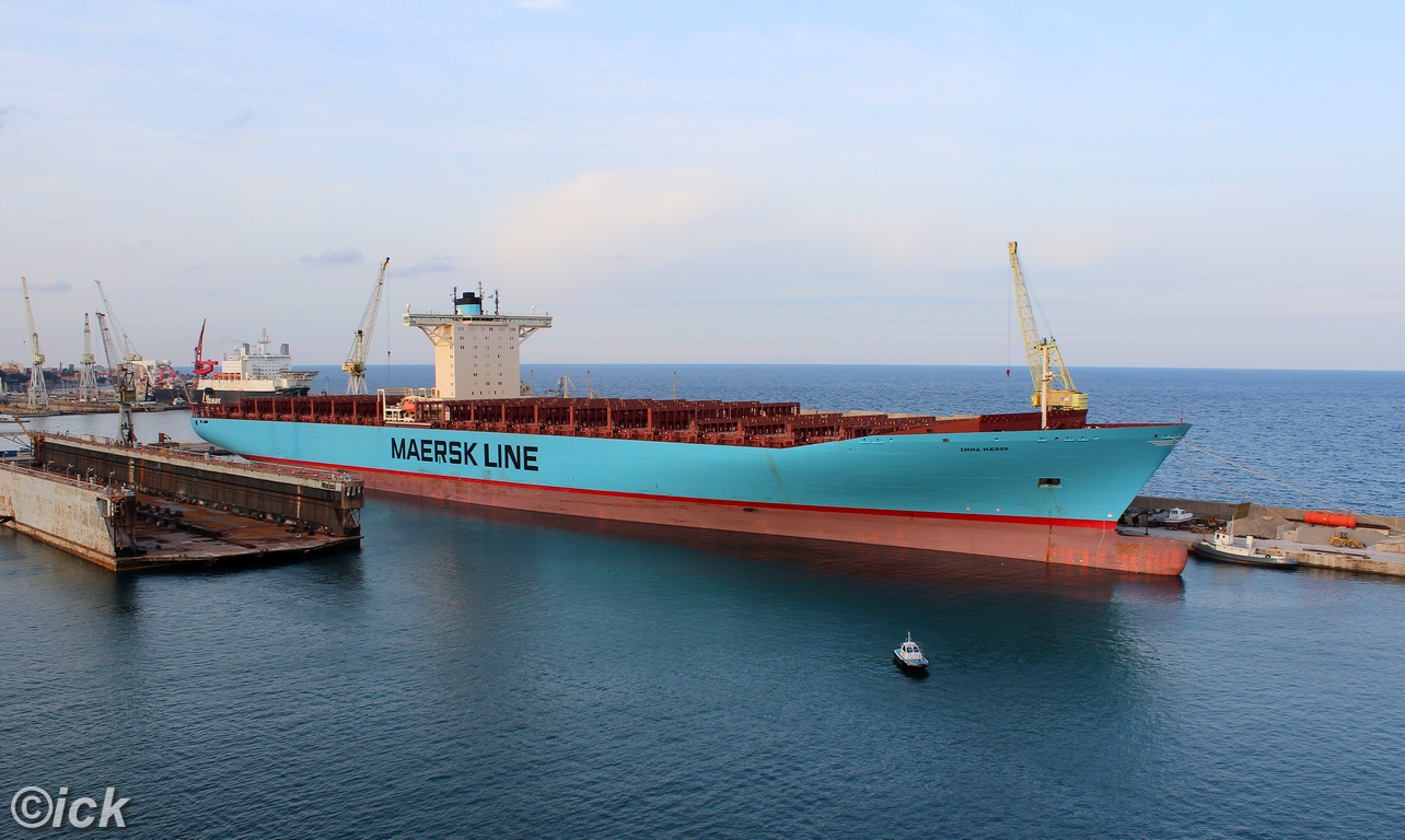 Dock 3, Emma Maersk