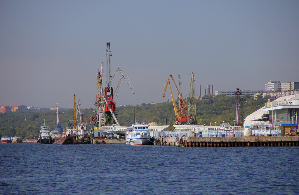 Московский-20. Ульяновский речной порт