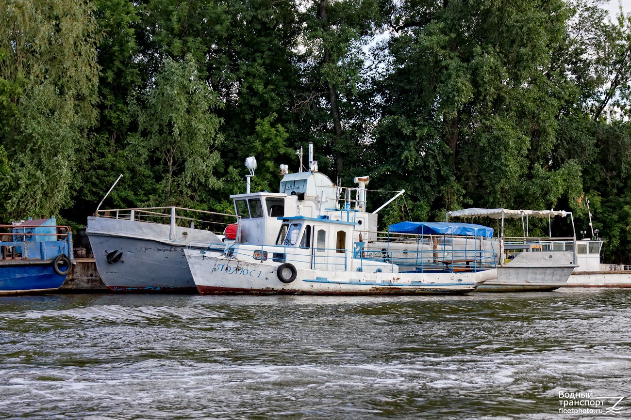 Неопознанное судно - тип Ярославец, Полюс-1. Волжский бассейн