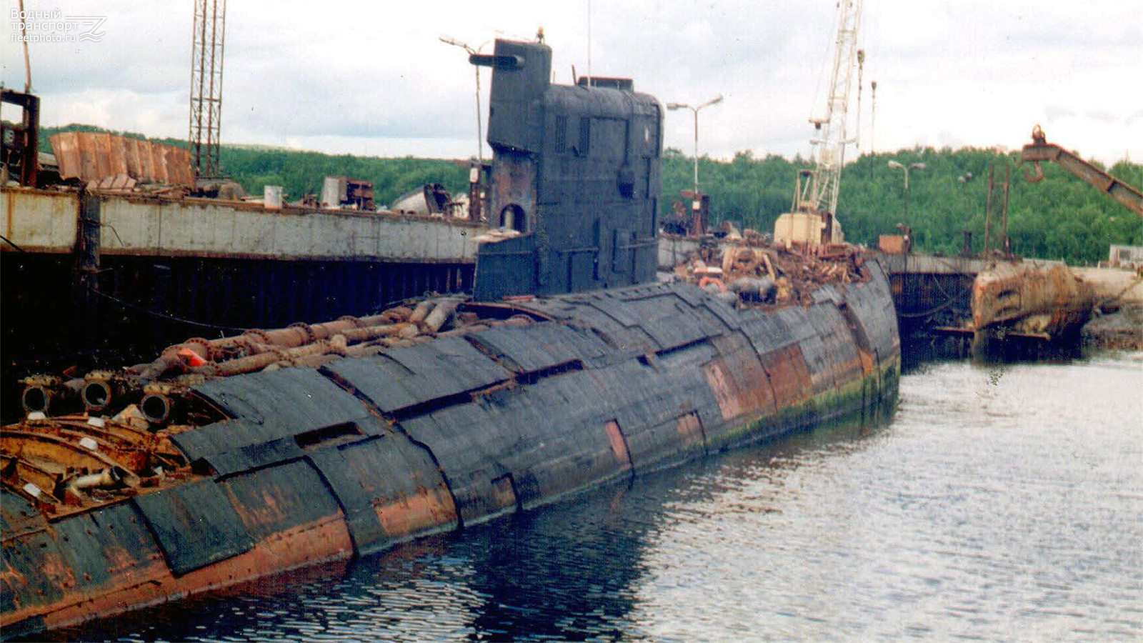 Неопознанная подводная лодка - проект 641Б