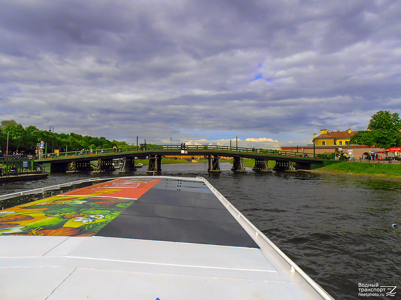 Санкт-Петербург, Виды из рубок и с ходовых мостиков