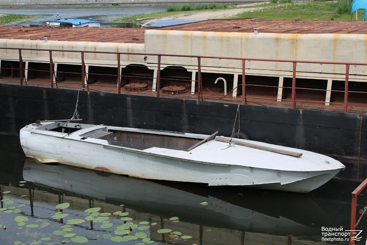 Неопознанное судно - тип Волга