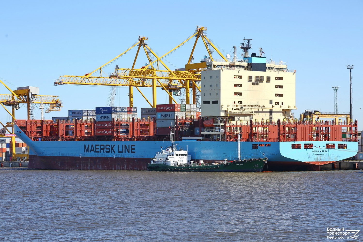 Volga Maersk, Нева-Люкс