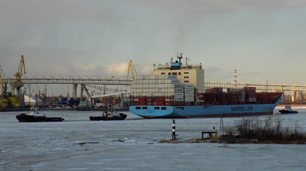 Тайфун, Богатырь-4, Лукман, Volga Maersk, Малик