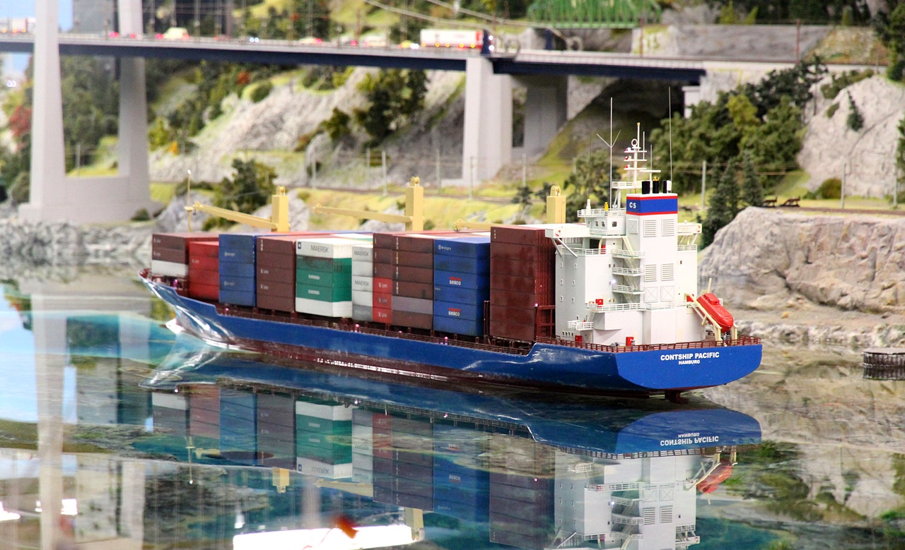 Contship Pacific. Модели гражданских судов