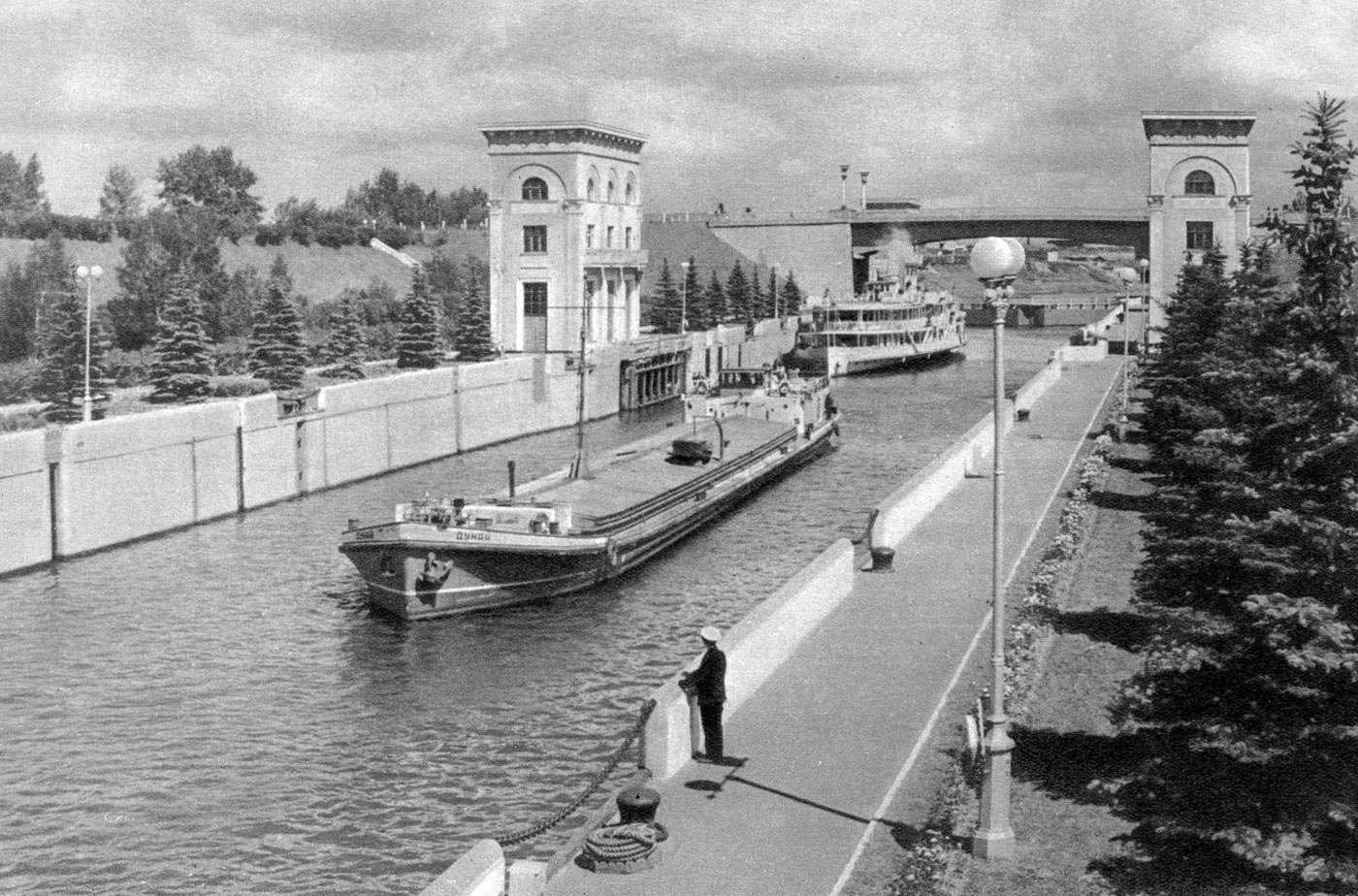 Дунай. Река Москва, Книги, фотоальбомы и периодические издания