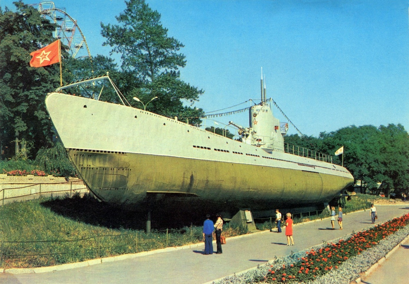 С-56. Книги, фотоальбомы и периодические издания