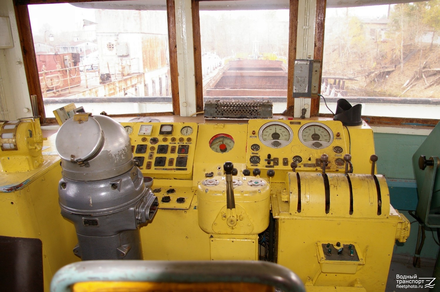 Самара. Wheelhouses, Control panels