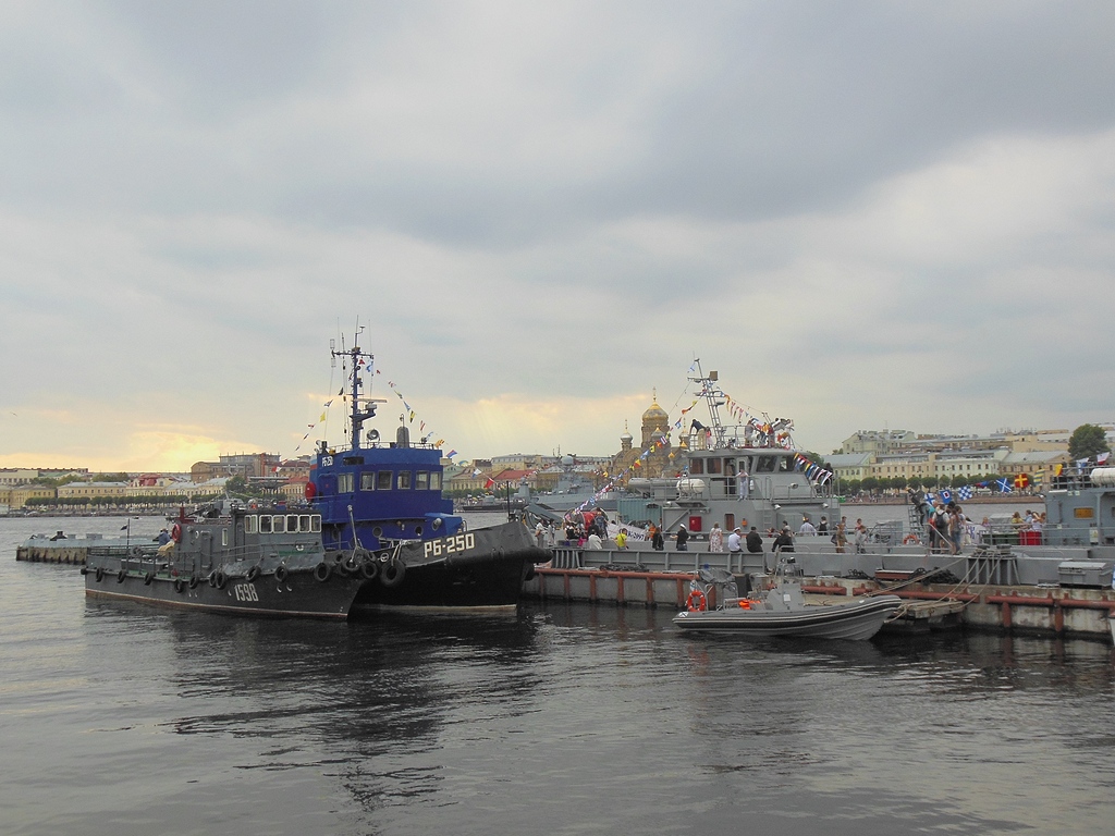 РБ-250, Неопознанное судно - проект БЛ-680