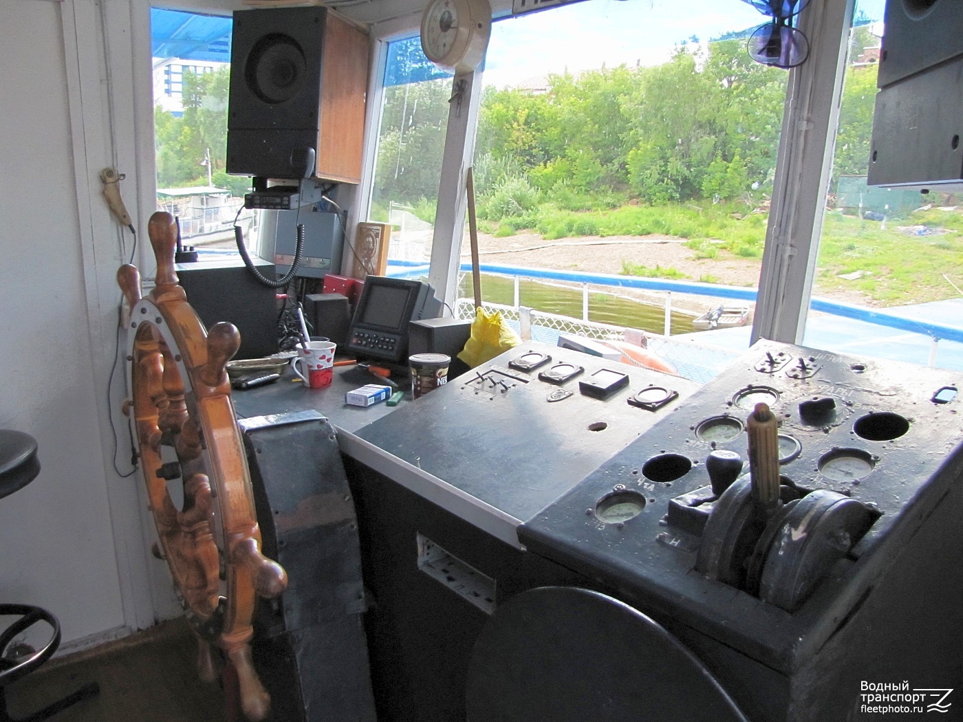 СП-7 Кировчанка. View from wheelhouses and bridge wings