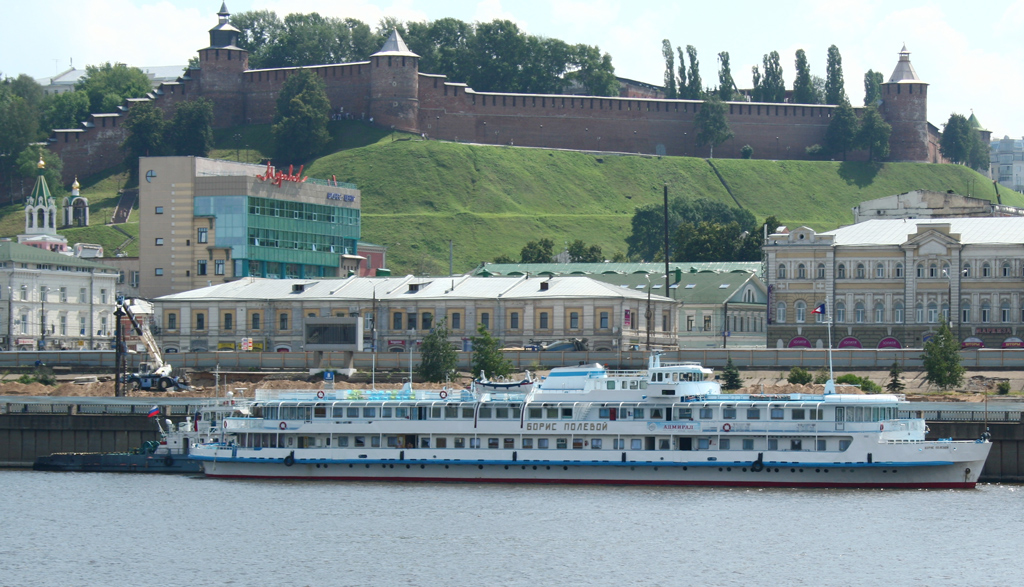 Борис Полевой