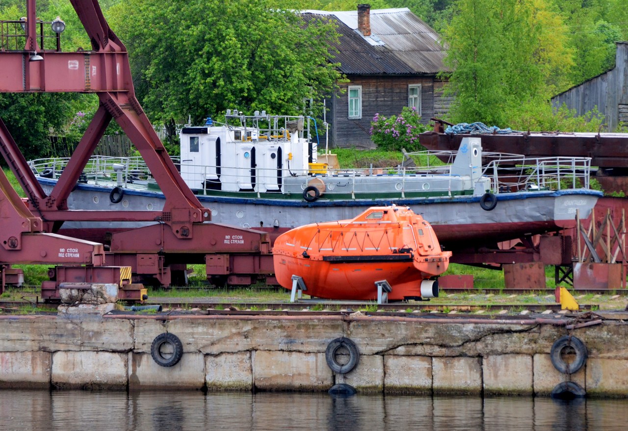 Ленинградский Водник, Волжский-40. Шлюпки и катера