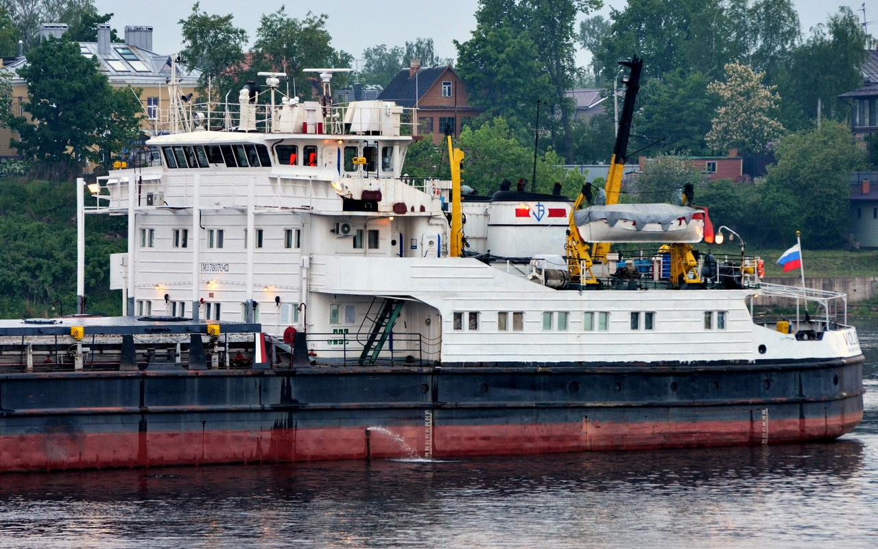 Волго-Дон 5070. Vessel superstructures