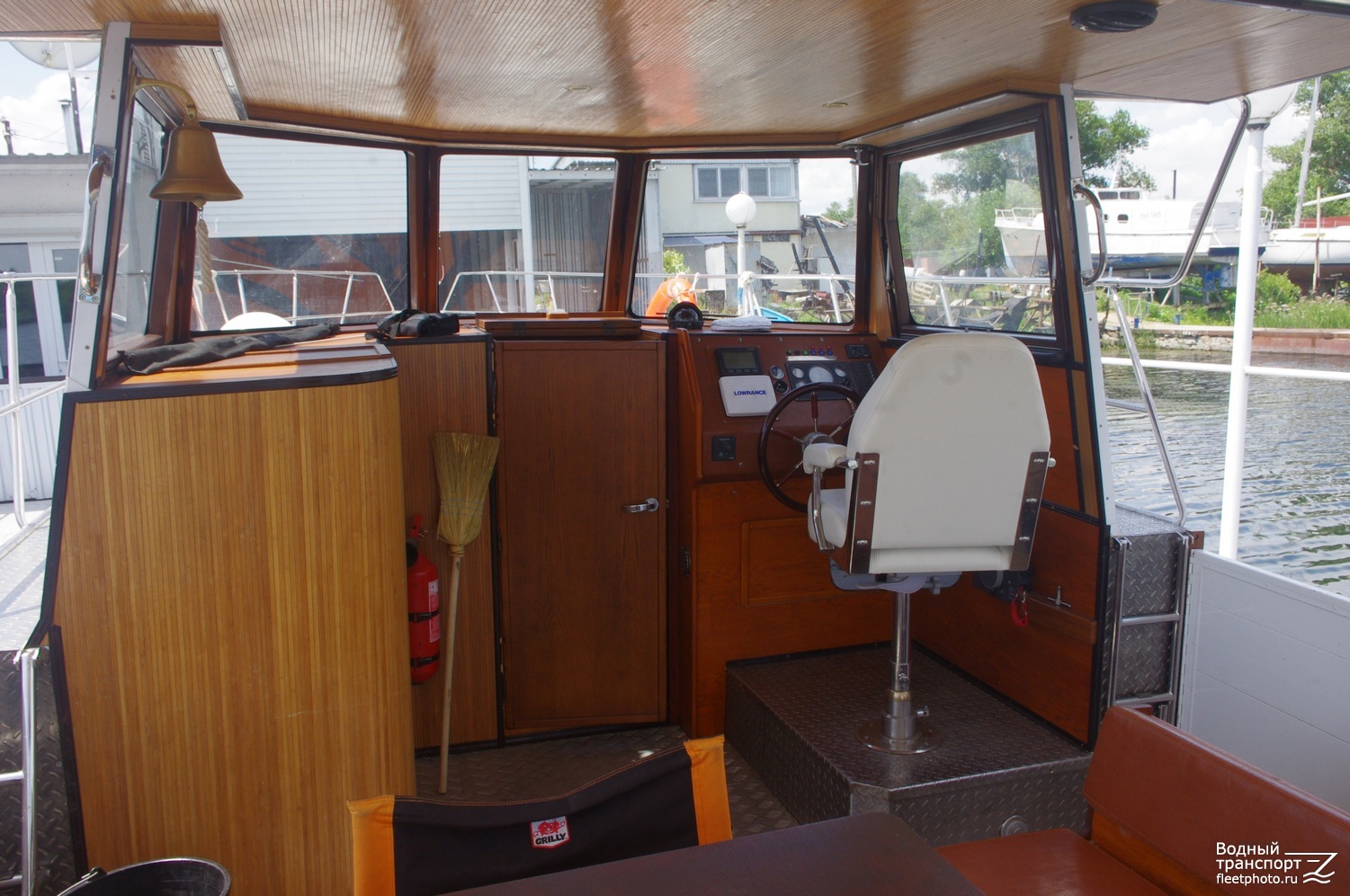 Буран. Wheelhouses, Control panels