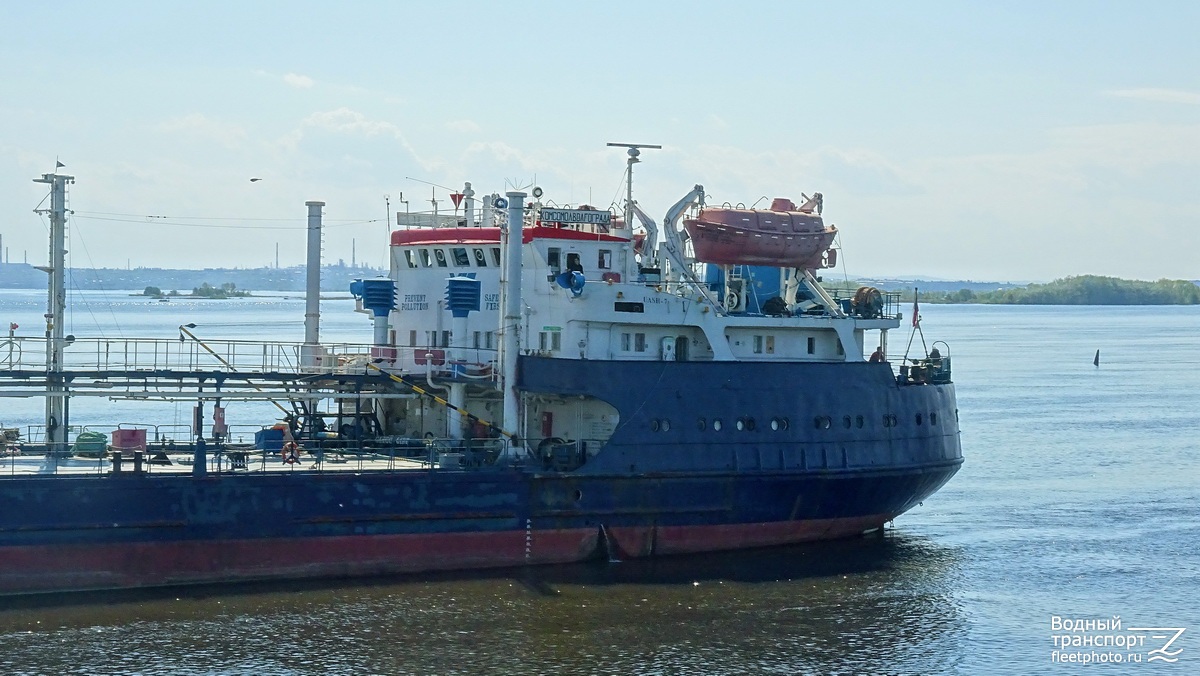 Комсомол Волгограда. Vessel superstructures