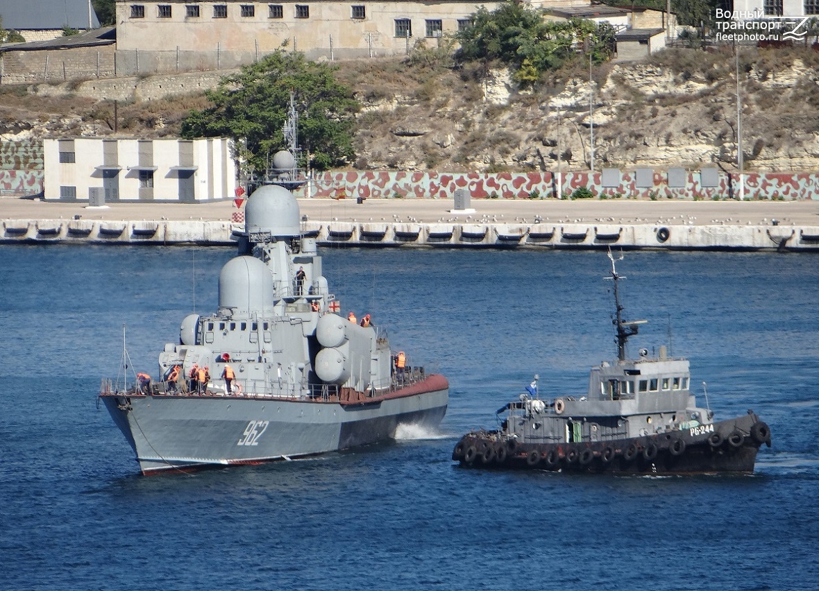 РБ-244