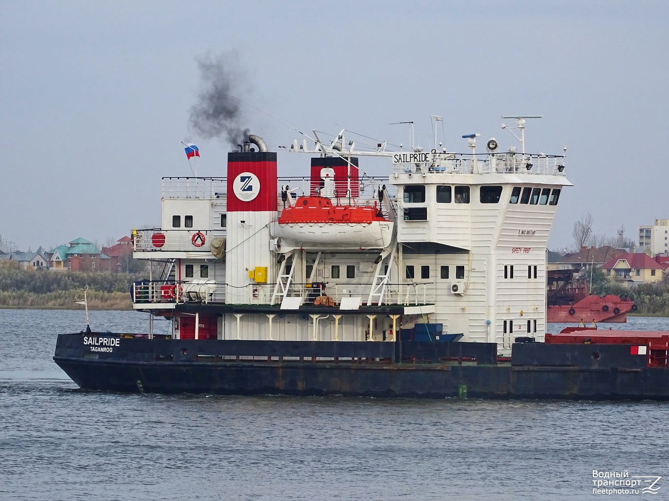 Сэйлпрайд. Vessel superstructures