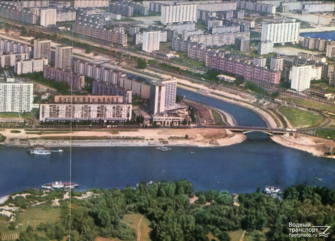 Киев, Книги, фотоальбомы и периодические издания