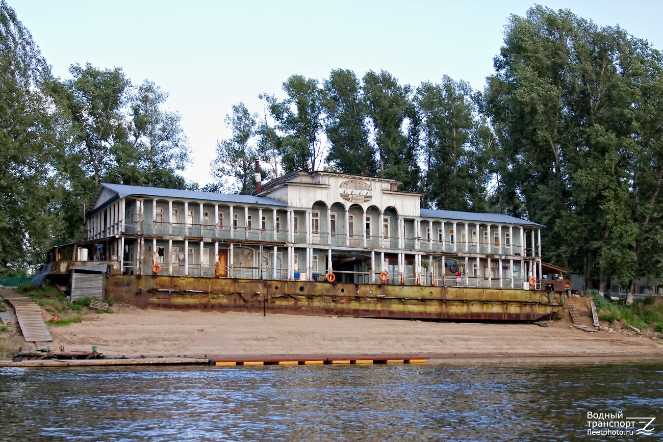 Водно-спортивная база "Сухая Самарка"
