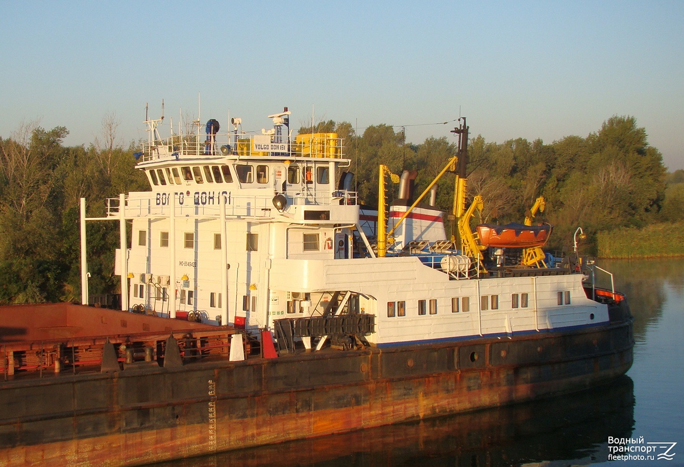 Волго-Дон 161. Vessel superstructures