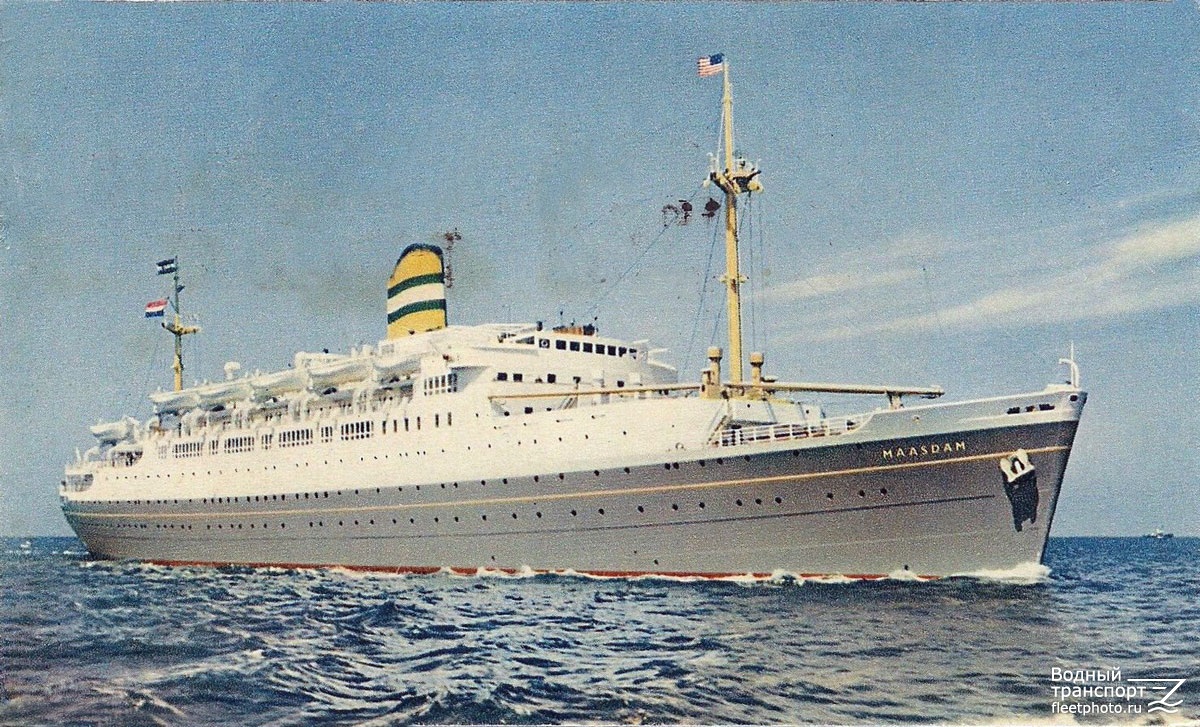 Maasdam. Книги, фотоальбомы и периодические издания