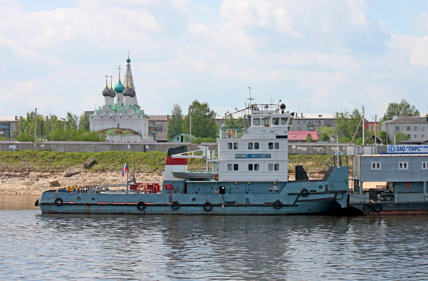 Рамис Ахундов