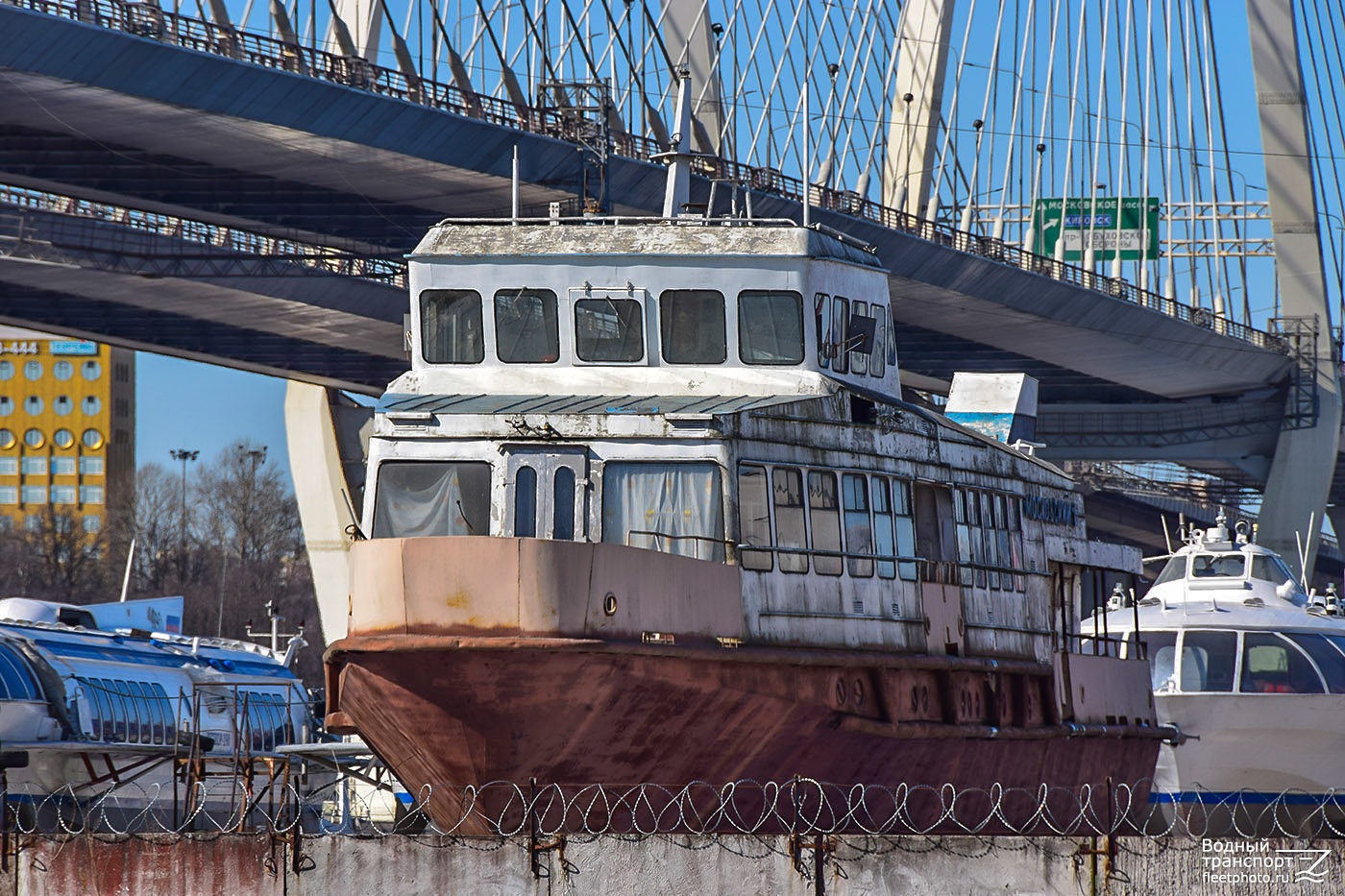 Московский-6