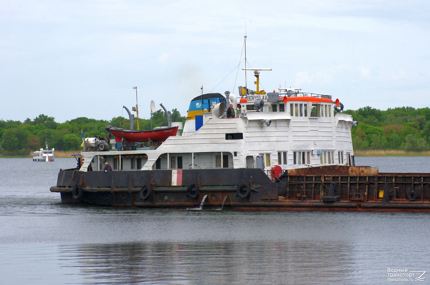 Борислав. Vessel superstructures