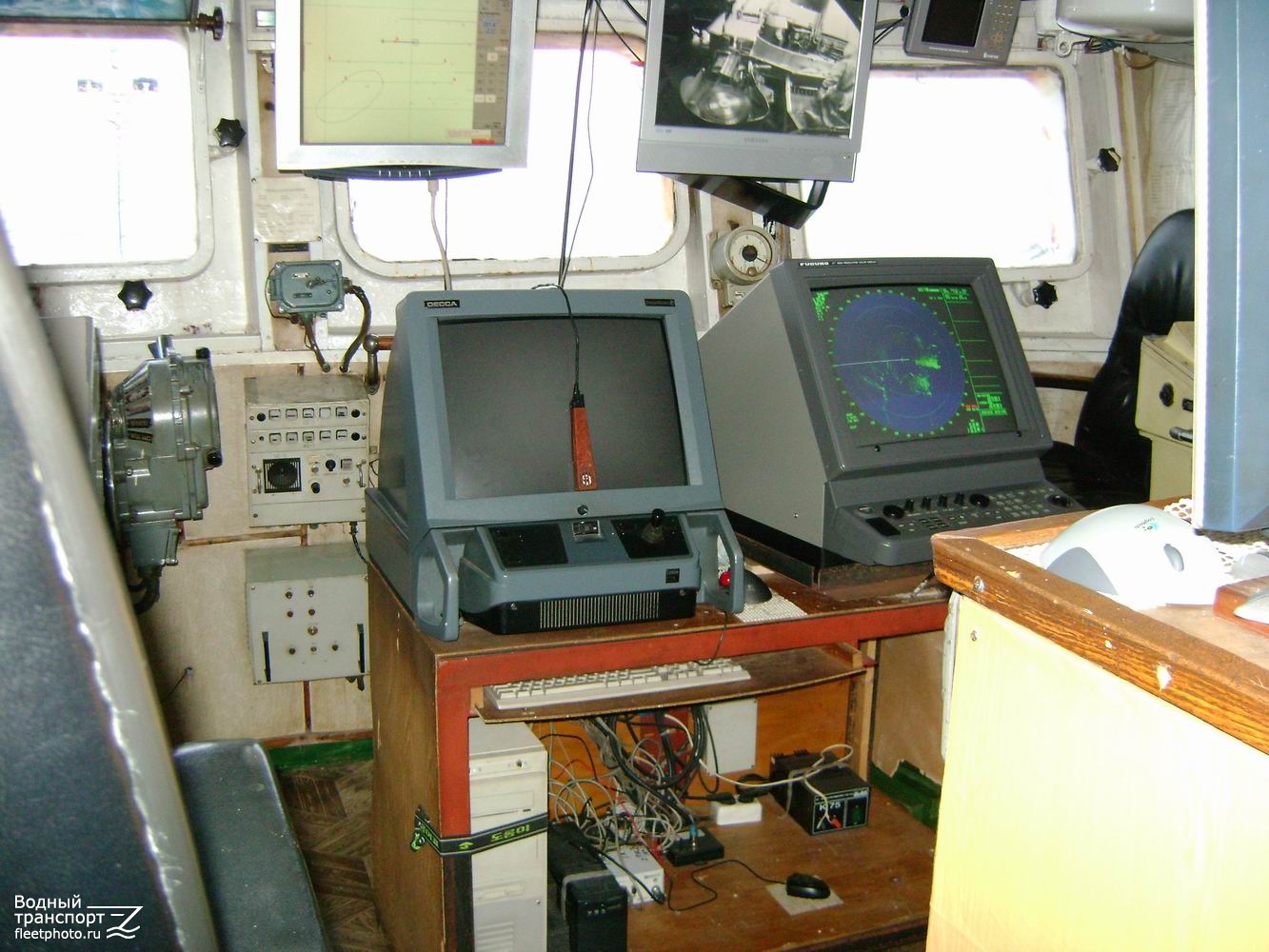 Юлия Стар. Wheelhouses, Control panels