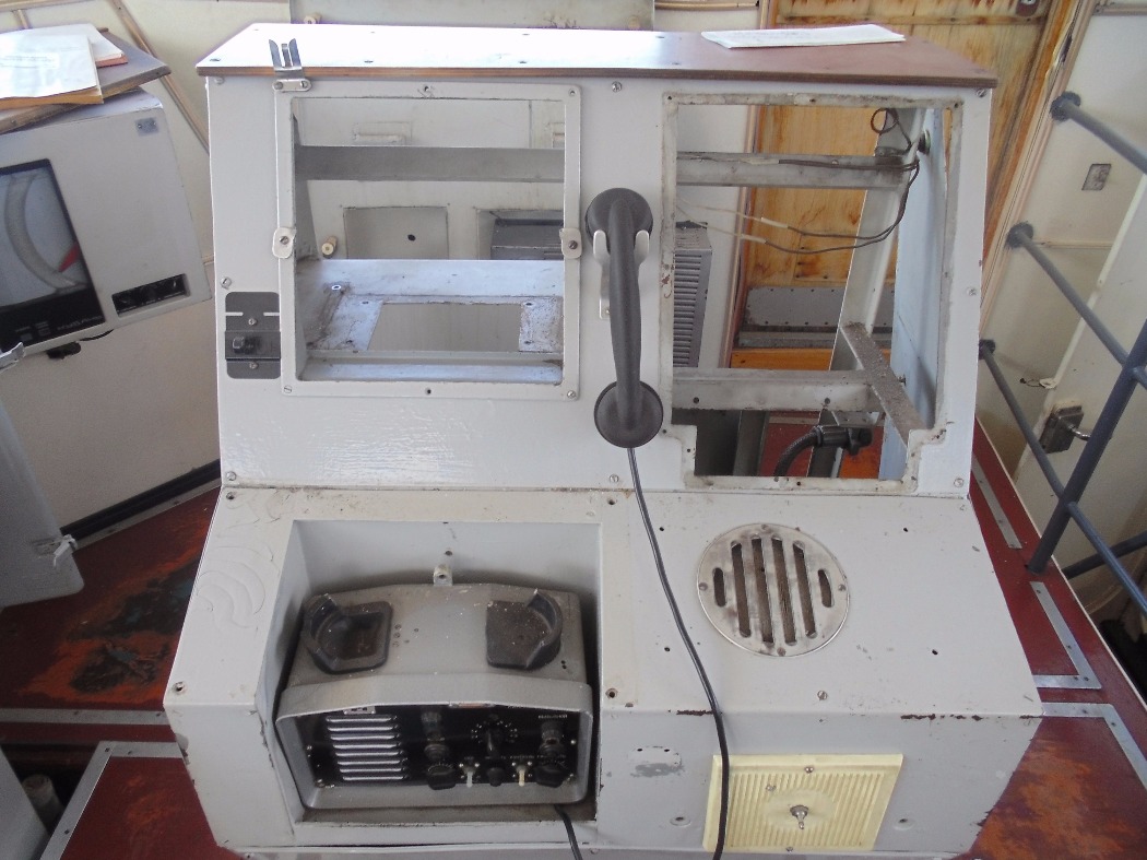 РТ-665. Wheelhouses, Control panels