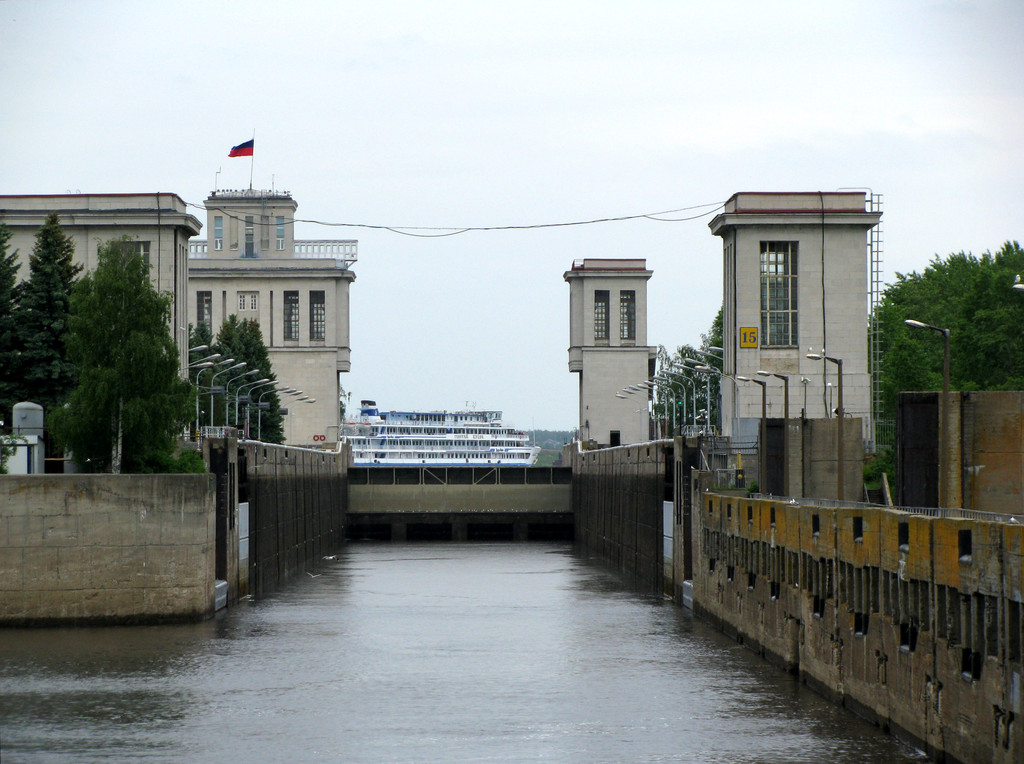 Городецкий гидроузел (шлюзы №№ 13/14 и 15/16)