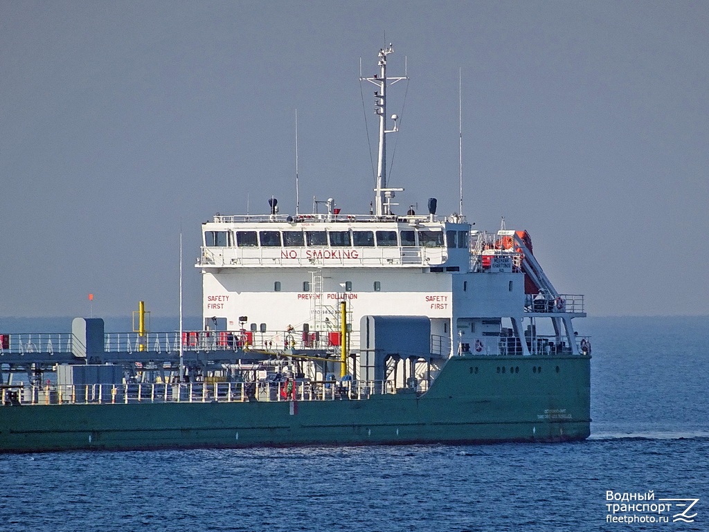 Механик Харитонов. Vessel superstructures