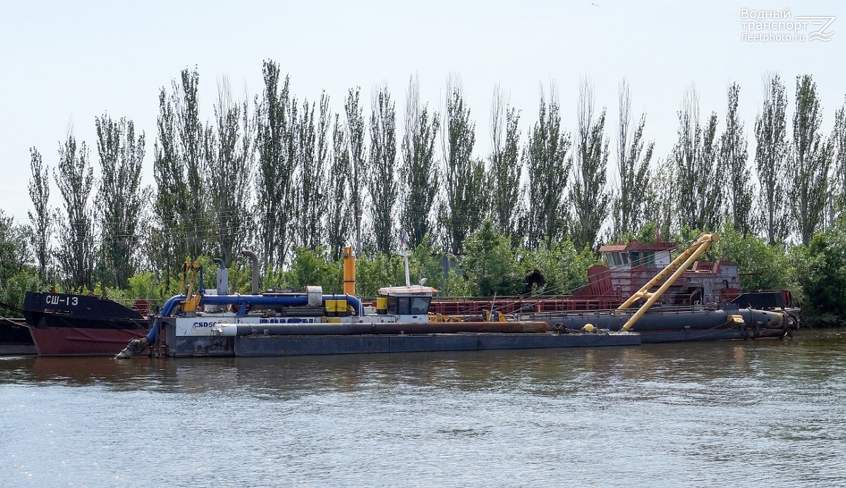 СШ-13, Неопознанное судно - проект Damen CSD 500