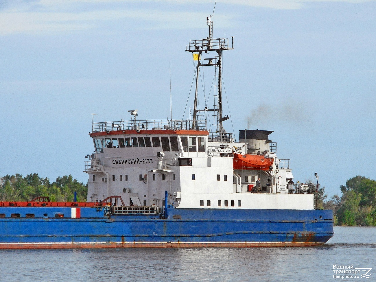 Сибирский-2133. Vessel superstructures