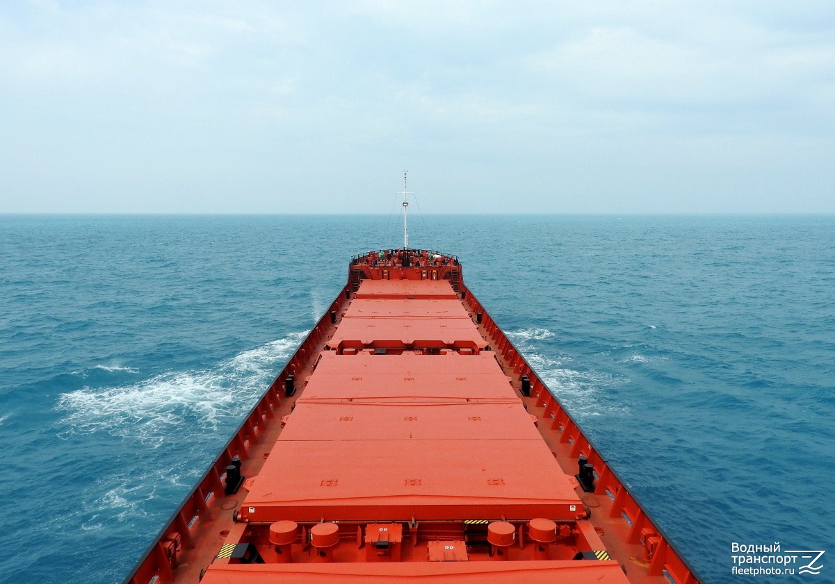 Сормовский-3066. View from wheelhouses and bridge wings