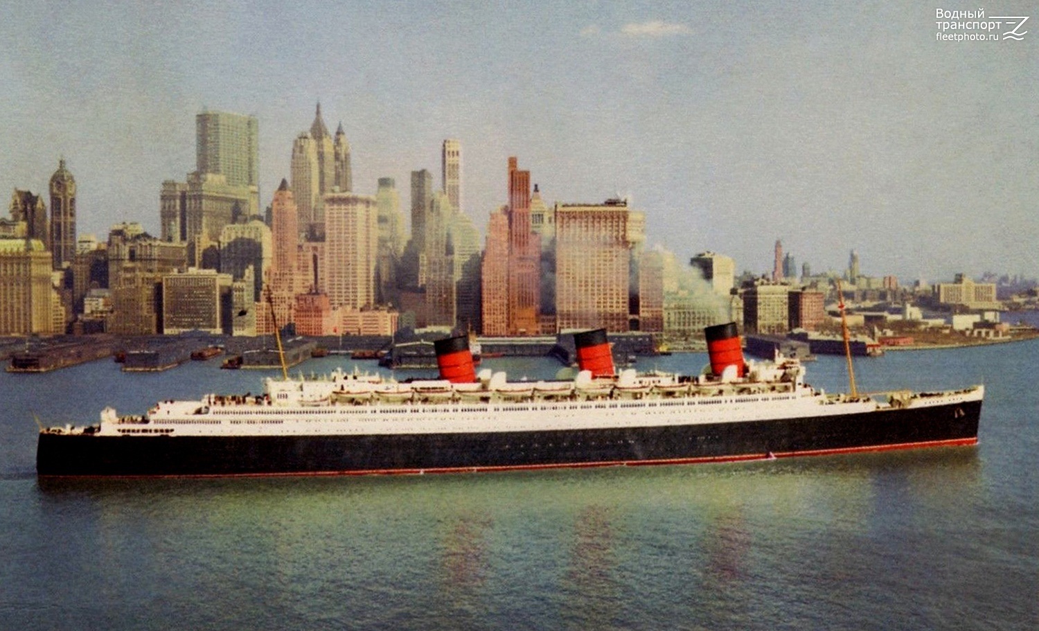 Queen Mary. Книги, фотоальбомы и периодические издания