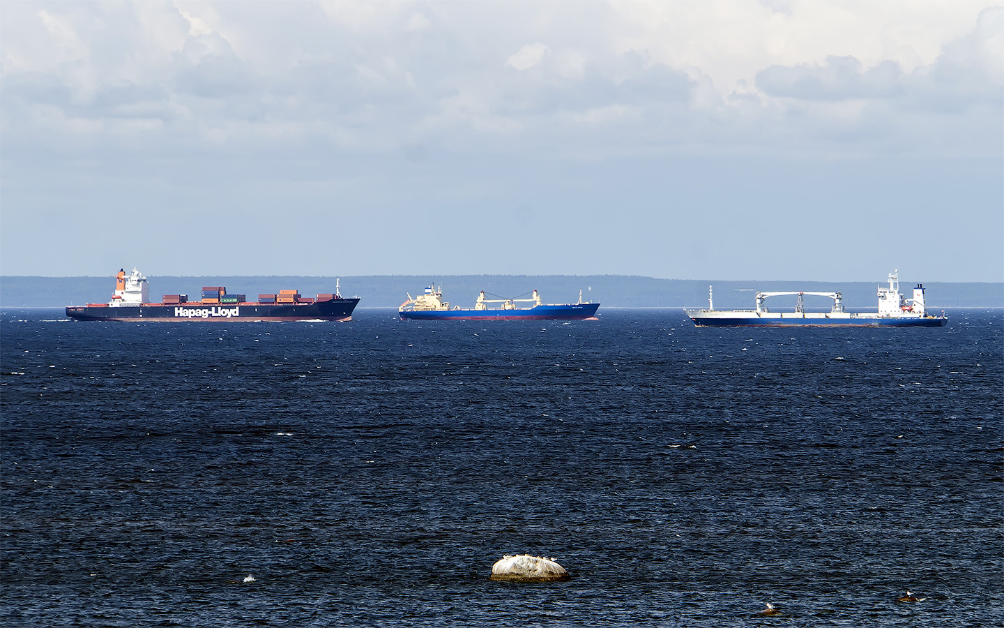 Valencia Express, Baltic Spring, Avelona Star