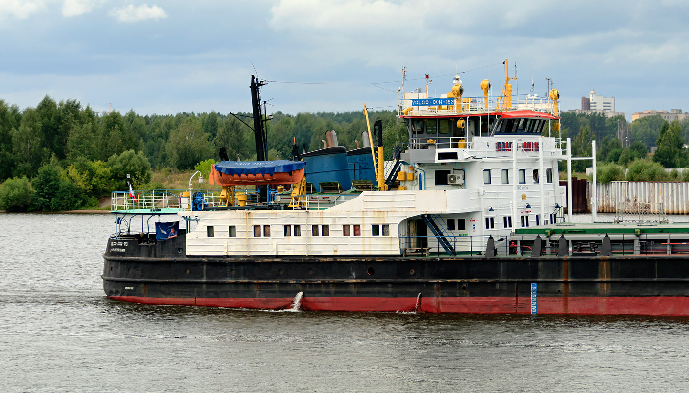 Волго-Дон 163. Vessel superstructures