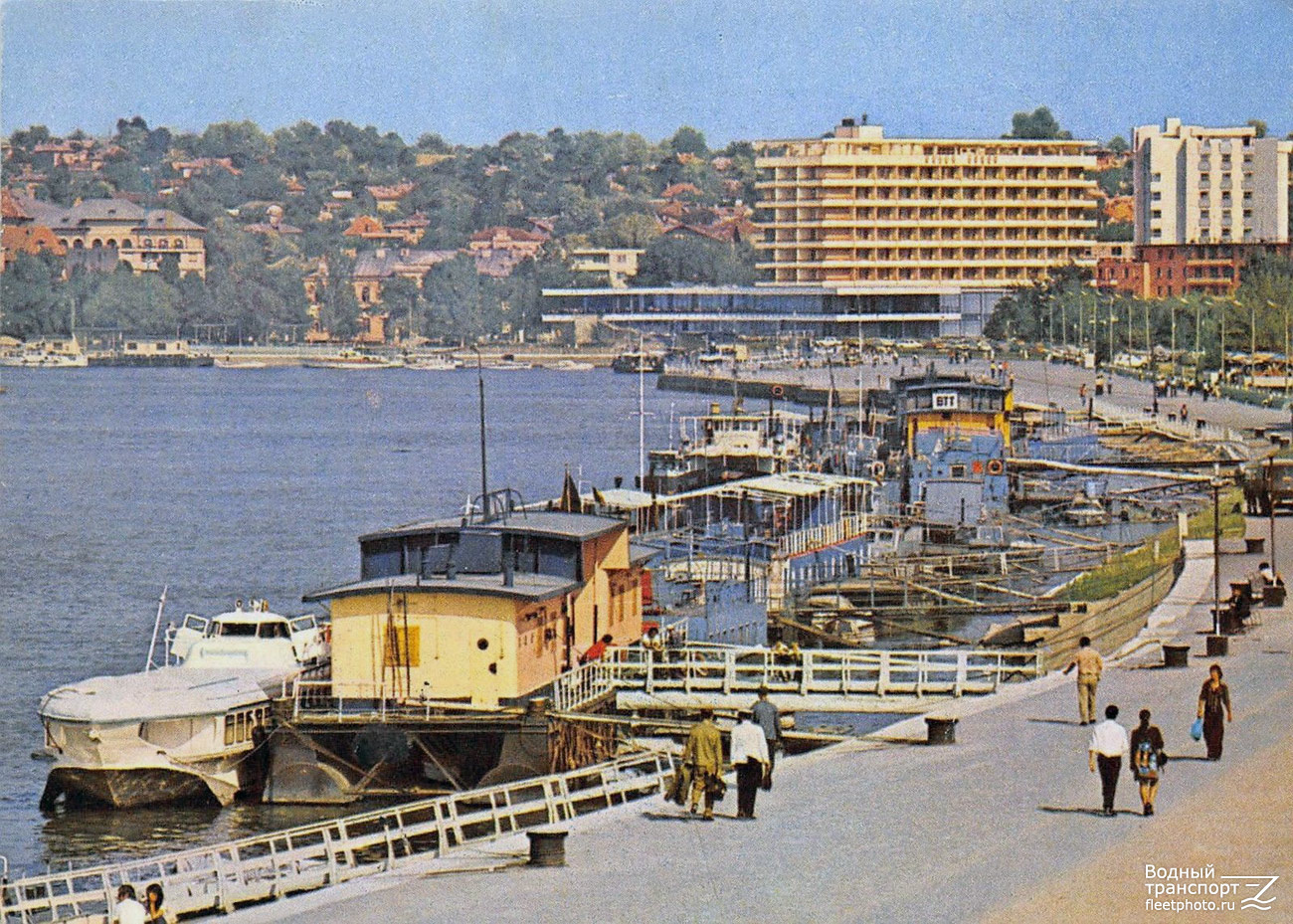 Неопознанное судно - тип Ракета. Книги, фотоальбомы и периодические издания