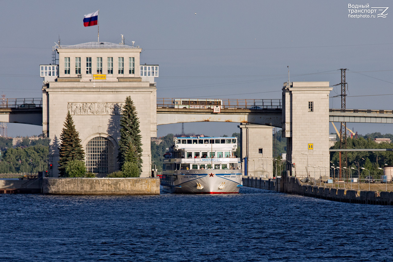 Городецкий гидроузел (шлюзы №№ 13/14 и 15/16)