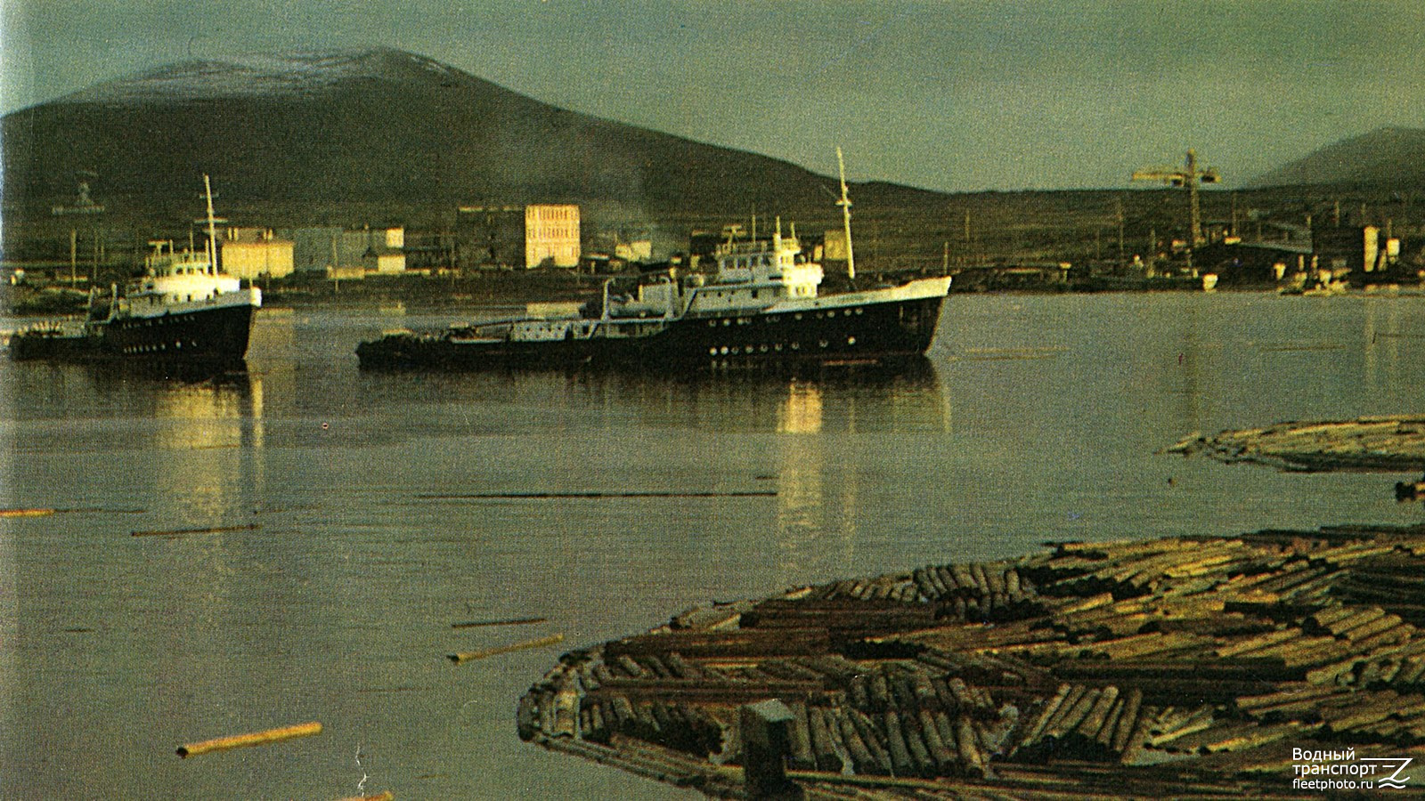 Книги, фотоальбомы и периодические издания, Море Лаптевых