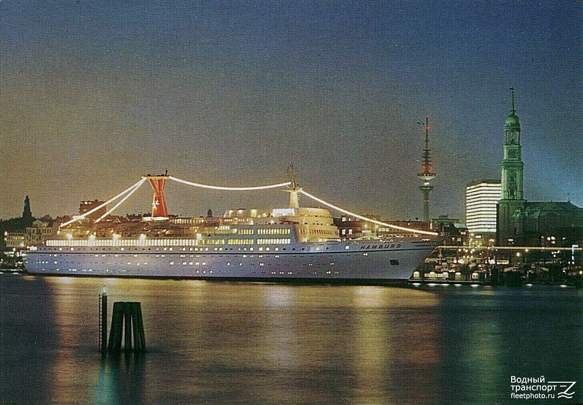Hamburg. Книги, фотоальбомы и периодические издания