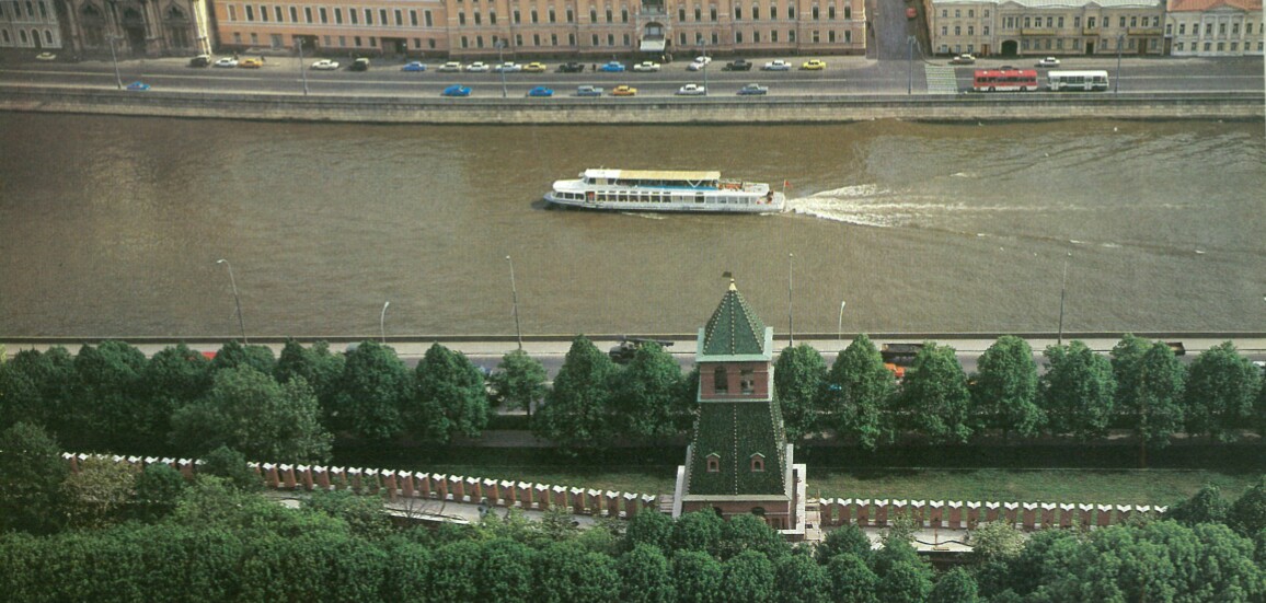 Неопознанное судно - тип Москва. Книги, фотоальбомы и периодические издания, Московский речной бассейн