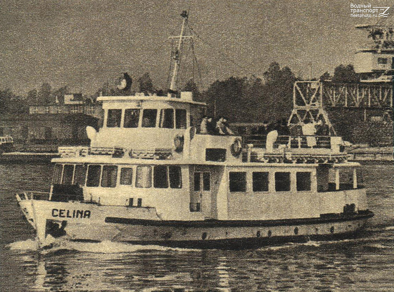 Celina. Книги, фотоальбомы и периодические издания