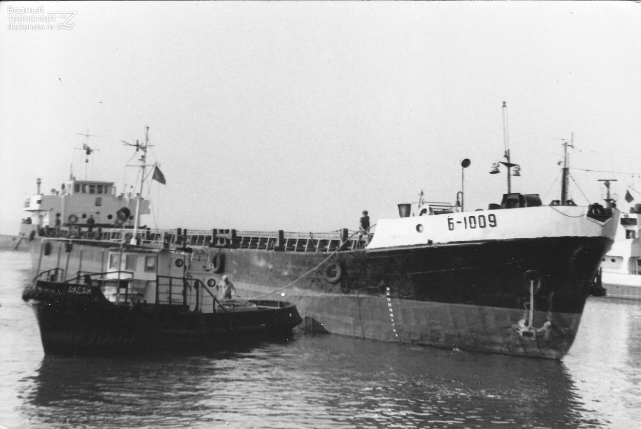 Аксай, Б-1009