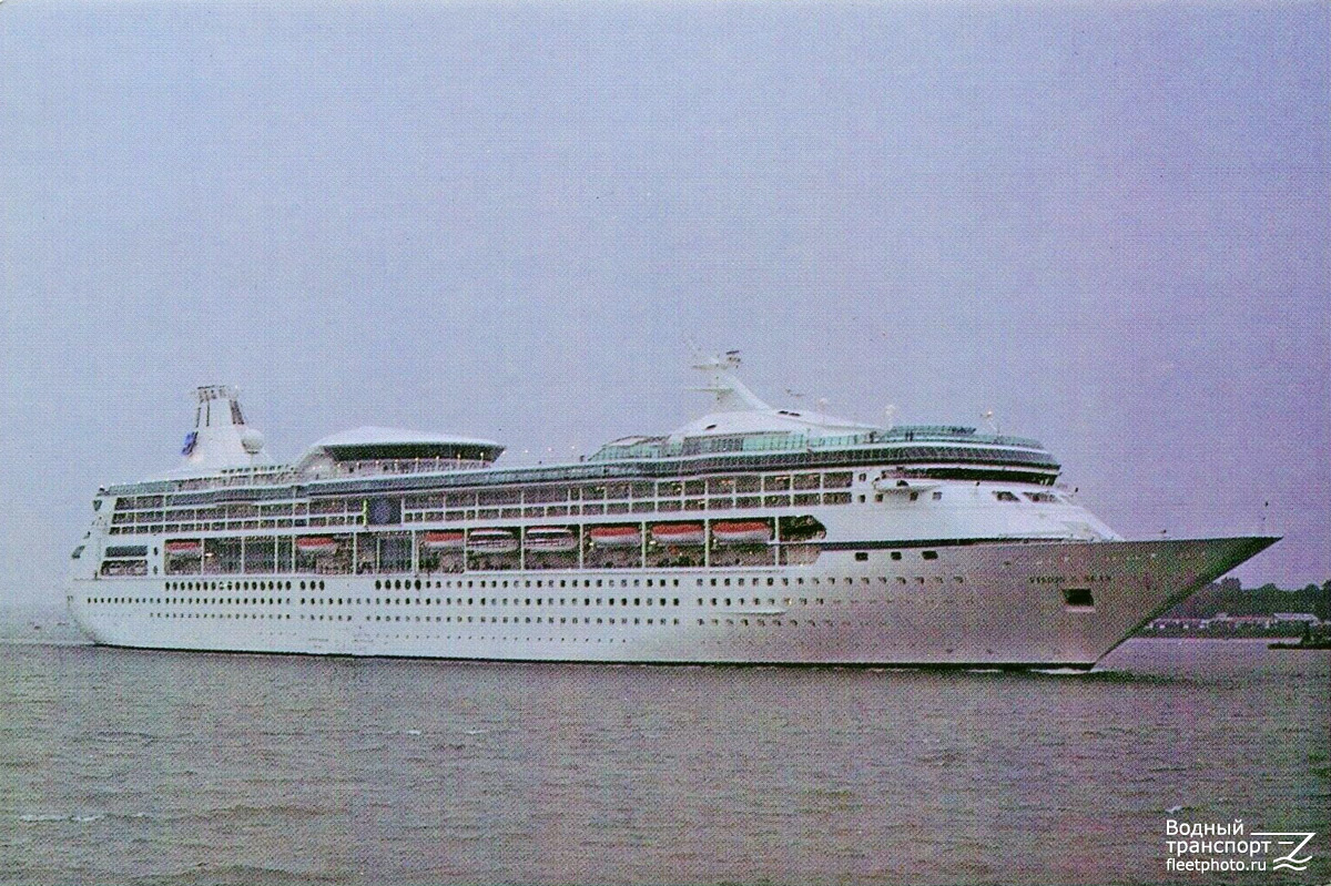 Vision of the Seas. Книги, фотоальбомы и периодические издания