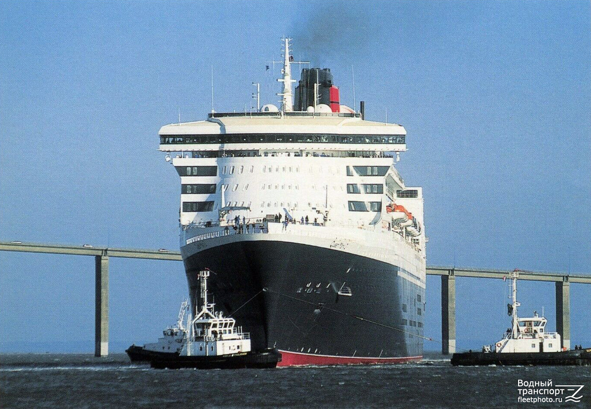 Queen Mary 2. Книги, фотоальбомы и периодические издания