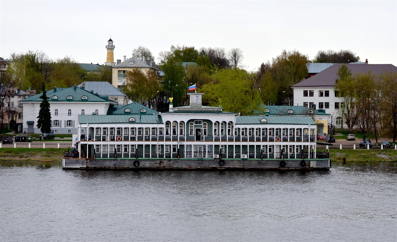 Дебаркадер-103