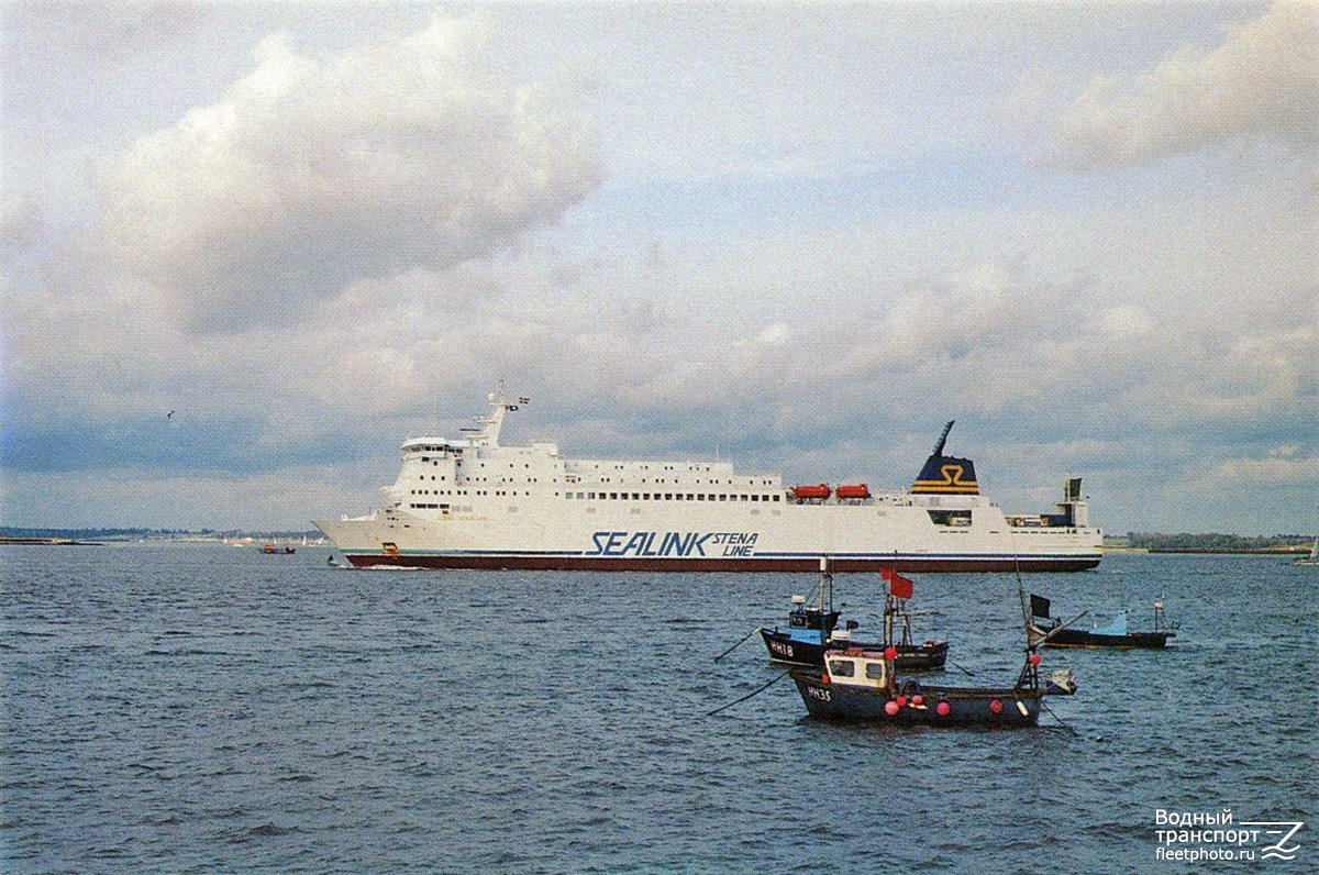 Stena Traveller. Книги, фотоальбомы и периодические издания