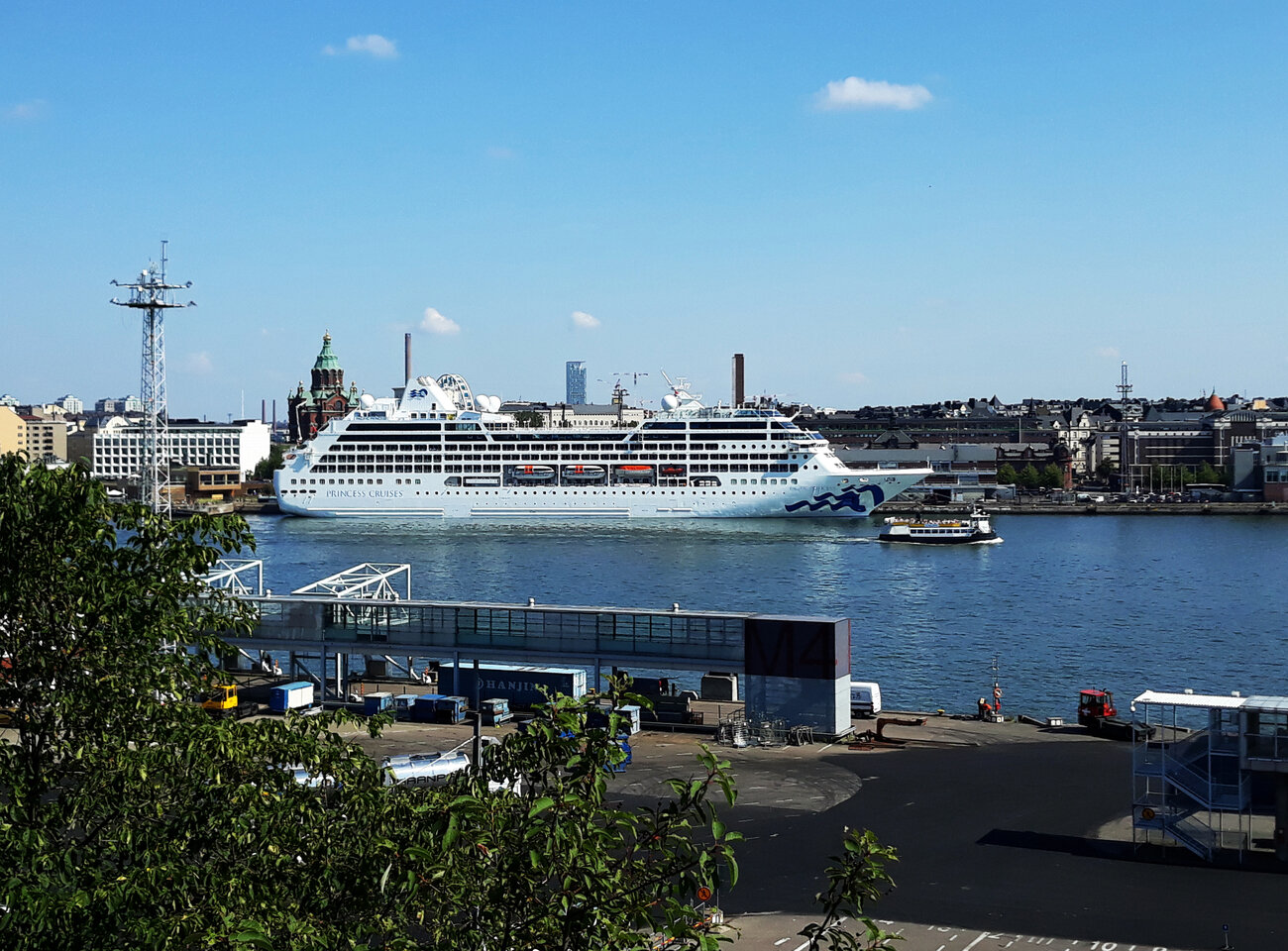 Pacific Princess, Tor